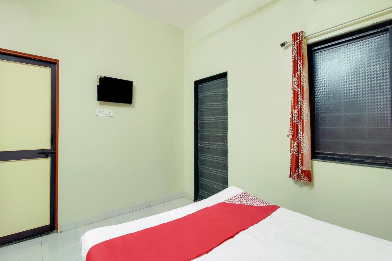 Oyo Flagship 48365 Hotel Shiva'S Castle Chalisgaon Luaran gambar